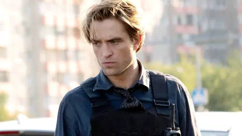 assets/robert-pattinson-in-tenet.jpeg