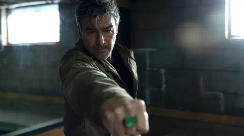 assets/hal-jordan-uses-his-green-lantern-ring-in-lanterns.jpeg