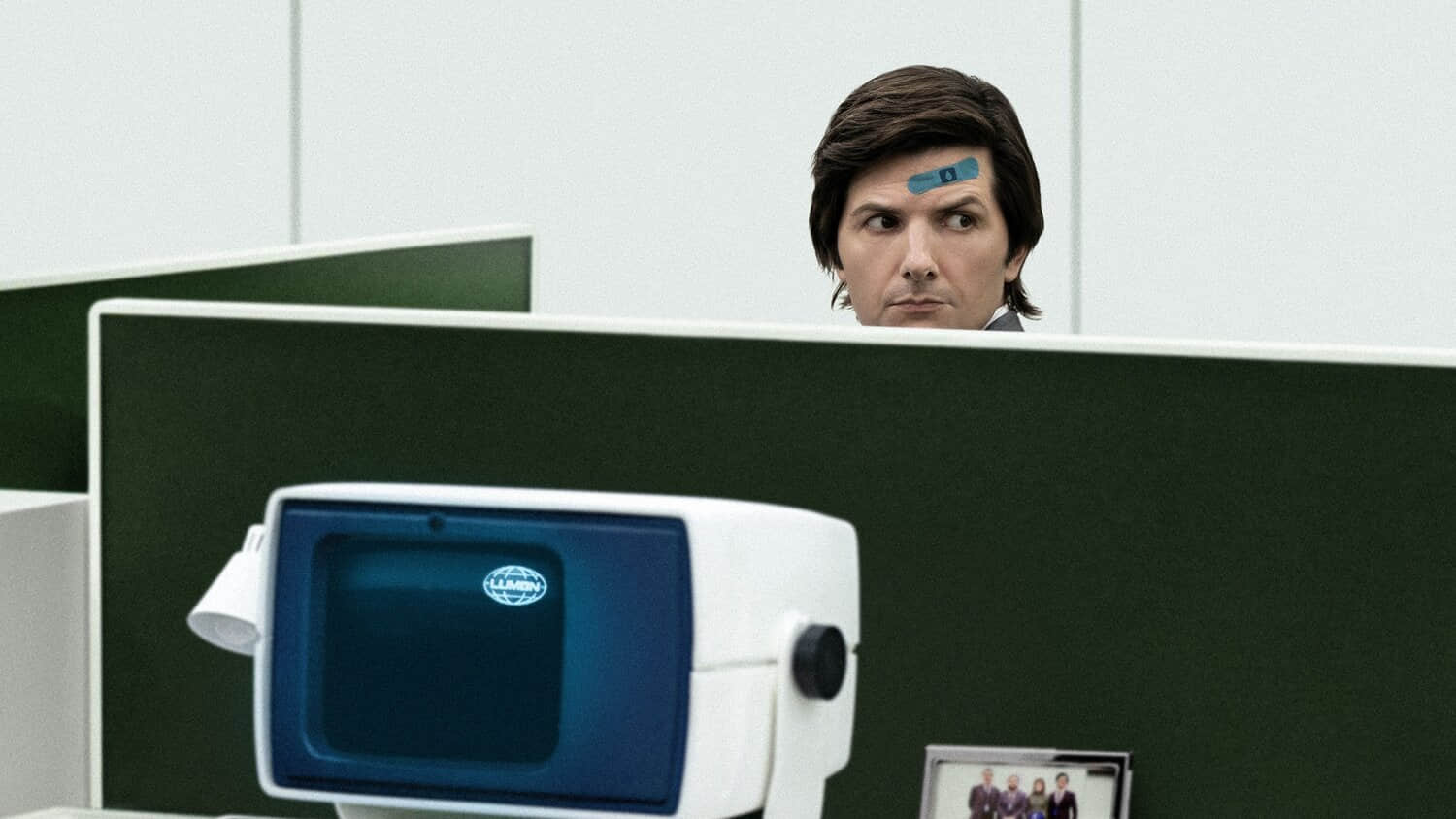 appletv-nine-episode-sci-fi-dark-mixes-severance-returns-in-a-week.jpeg