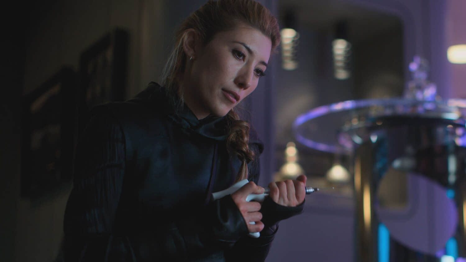 dichen-lachman-in-altered-carbon.jpeg
