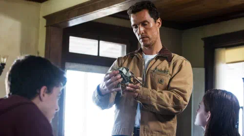 assets/matthew-mcconaughey-inspects-a-device-in-interstellar.jpeg