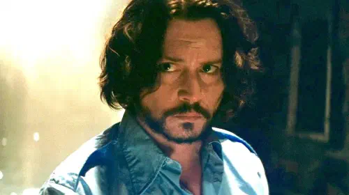 assets/johnny-depp-in-the-tourist.jpeg