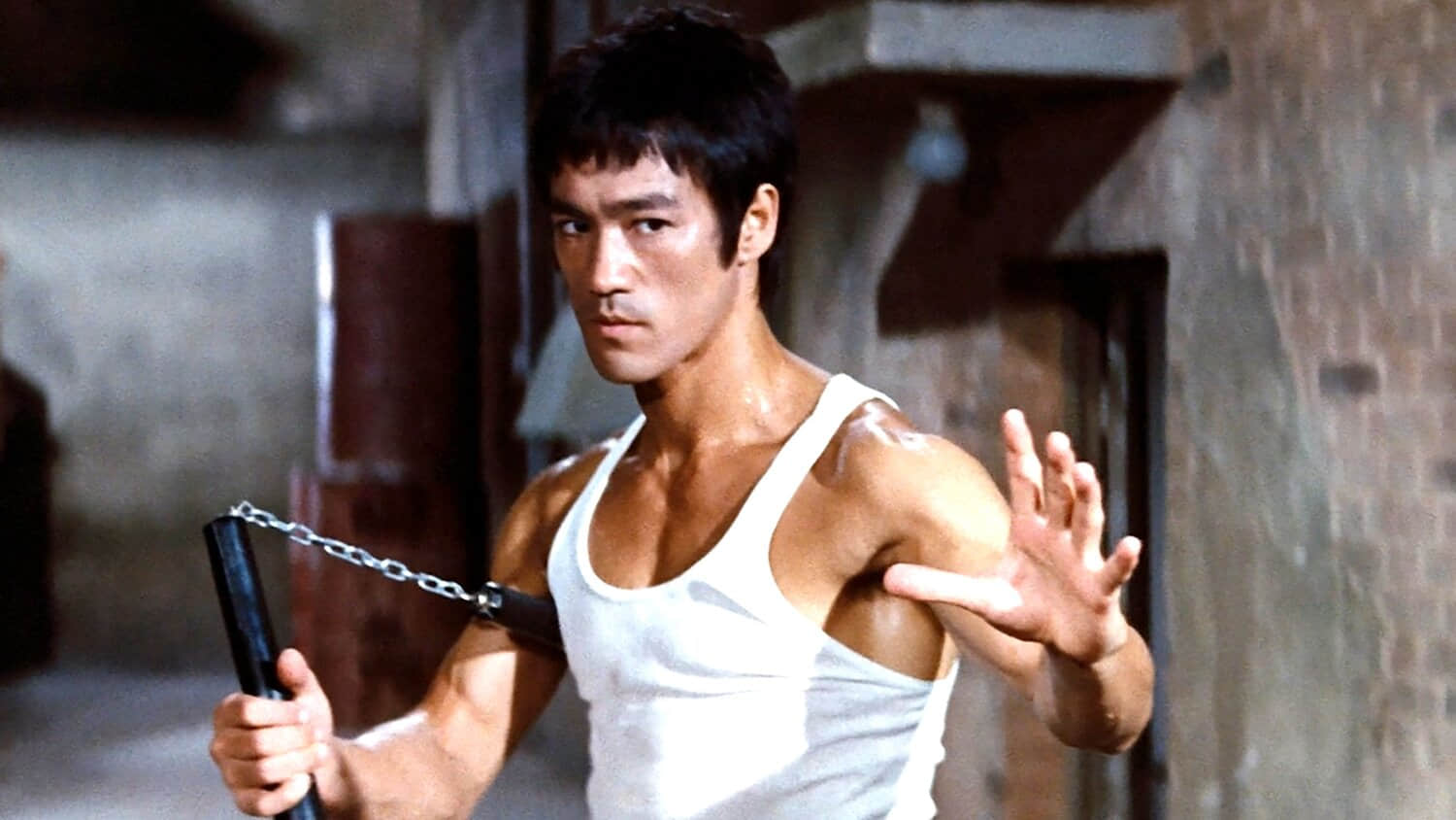 bruce-lee-54-year-old-kung-fu-classic-recreates-action-legend.jpeg
