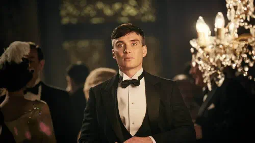 assets/1345720-thomas-shelby-cillian-murphypeaky-blinders-hd-wallpaper-1.jpeg
