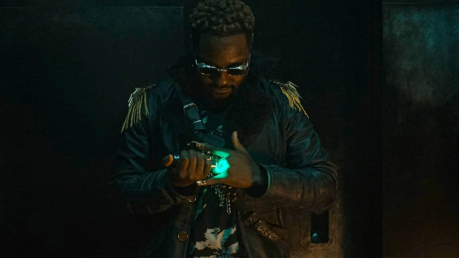 apple-sci-fi-thriller-series-global-hit-new-season-highly-anticipated.jpeg