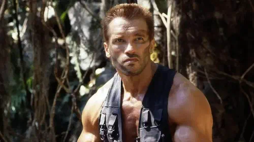 assets/arnold-schwarzenegger-as-dutch-in-predator.jpeg