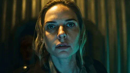 assets/rebecca-ferguson-in-silo.jpeg
