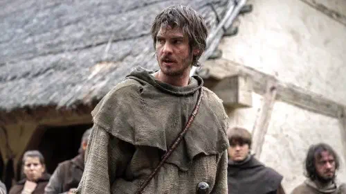 assets/andrew-garfield-dressed-in-medieval-outfit-in-the-uprising.jpeg