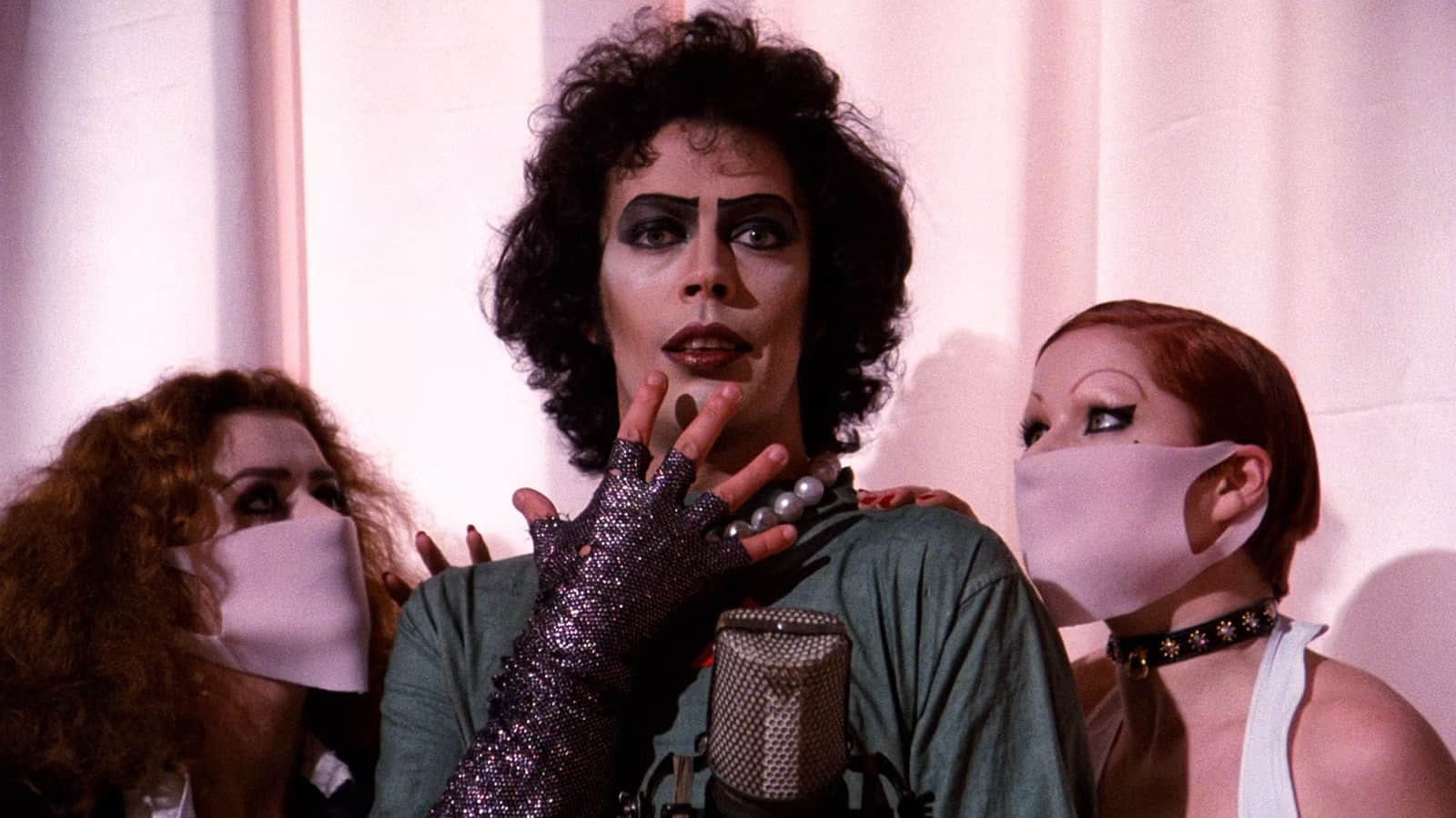 tim-curry-in-the-rocky-horror-picture-show