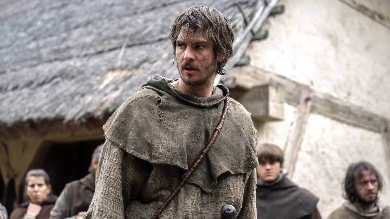andrew-garfield-dressed-in-medieval-outfit-in-the-uprising.jpeg