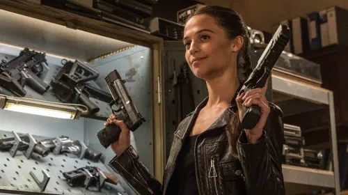 assets/alicia-vikander-in-tomb-raider-2018.jpeg