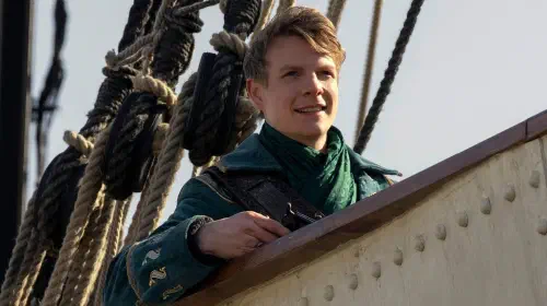 assets/patrick-gibson-as-nikolai-in-episode-203-of-shadow-and-bone.jpeg