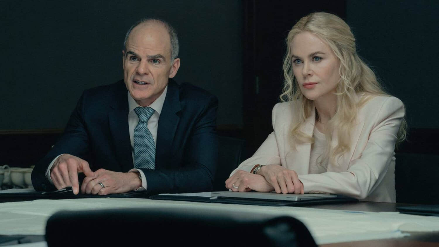 michael-kelly-and-nicole-kidman-speaking-in-lioness-season-3.jpeg
