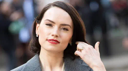assets/daisy-ridley.jpeg