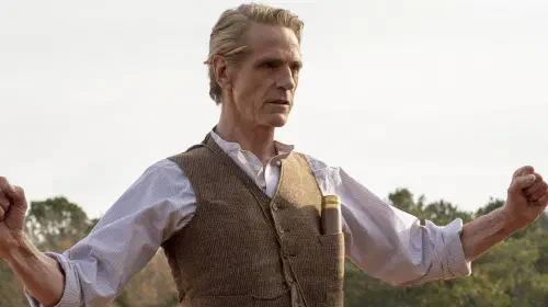 assets/jeremy-irons-as-adrian-veidt-in-watchmen-2019.jpeg