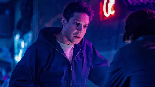 assets/theo-rossi-in-come-with-me.jpeg
