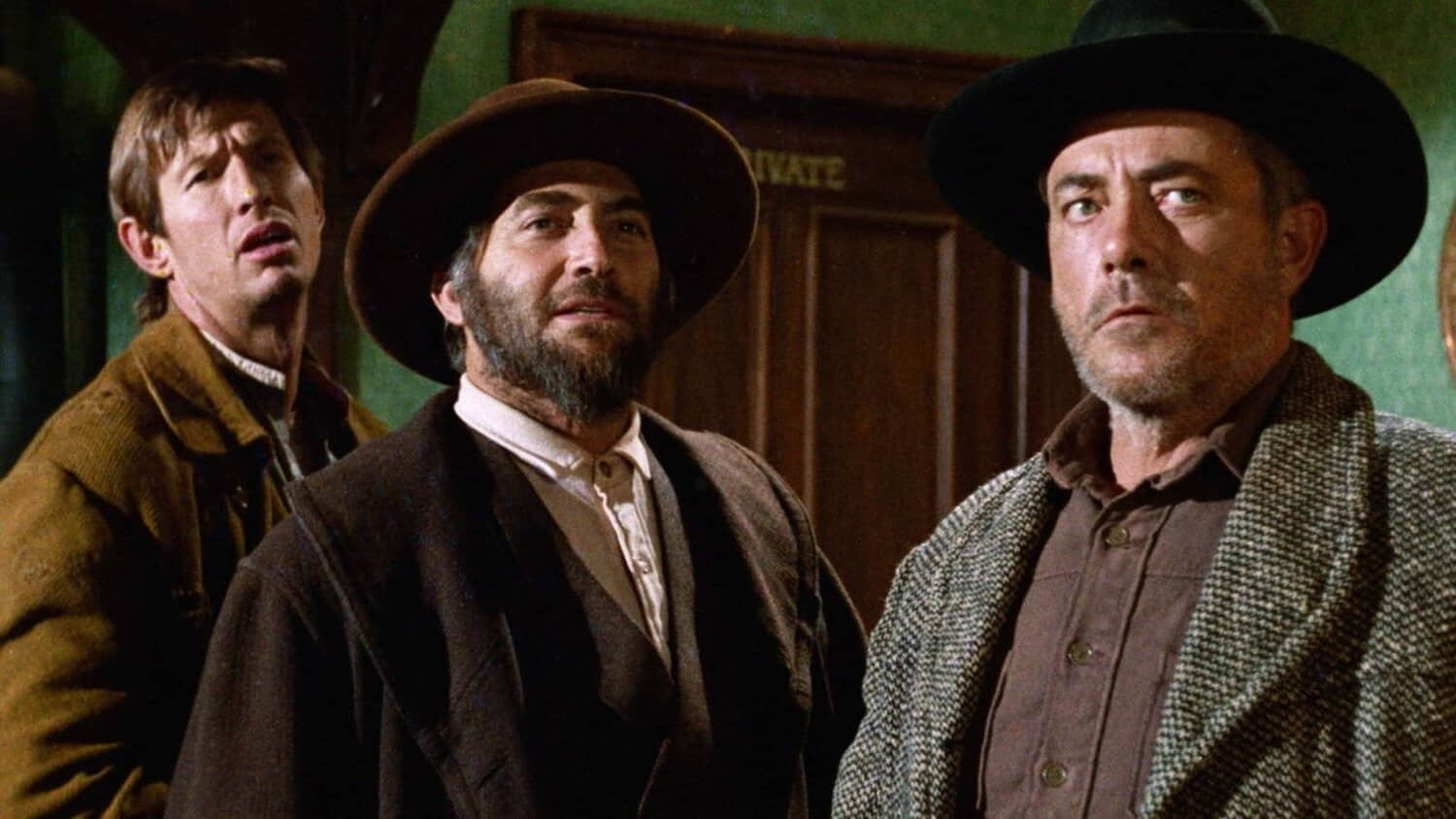 paramounts-classic-western-series-635-episodes-overshadows-taylor-sheridan.jpeg