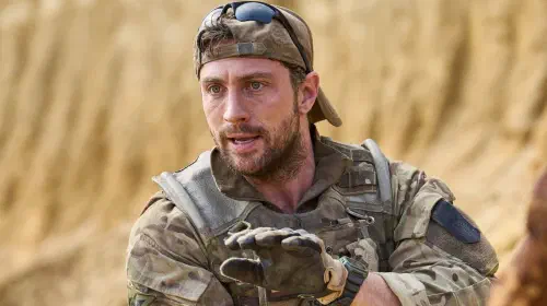 assets/aaron-taylor-johnson-trying-to-defuse-the-situation-in-fuze.jpeg