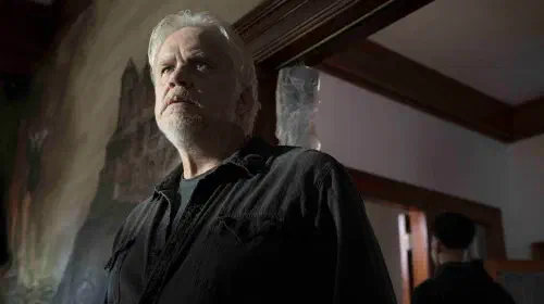 assets/tim-robbins-as-pop-merrill-in-castle-rock.jpeg