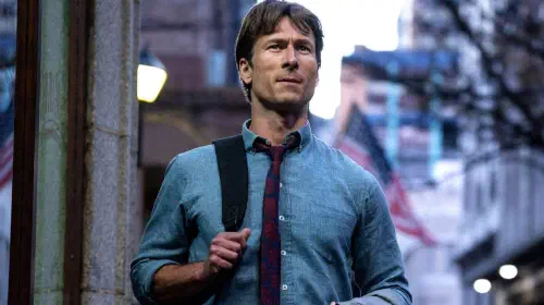 assets/glen-powell-in-how-to-make-a-killing.jpeg