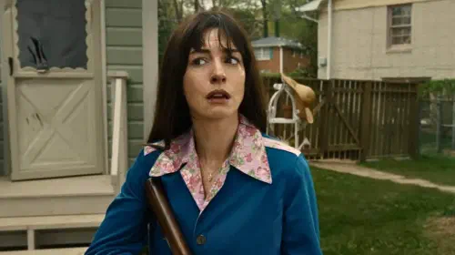 assets/anne-hathaway-in-the-end-of-oak-street.jpeg