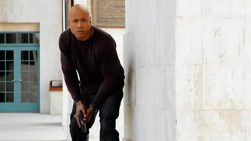 assets/sam-hanna-story-update-proves-ncis-spinoffs-darker-tone-promise.jpeg
