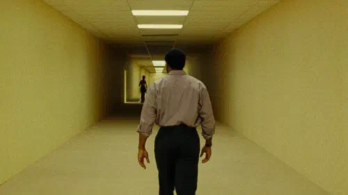 assets/chiwetel-ejiofor-in-backrooms.jpeg