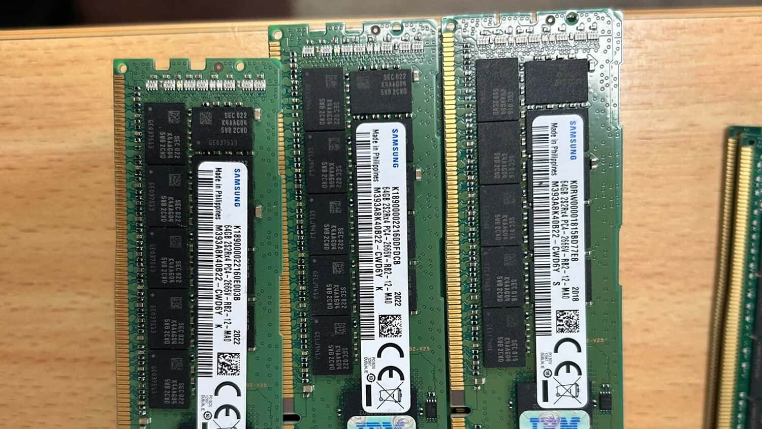 Motherboard-of-DDR4-desktop-RAMs.jpeg
