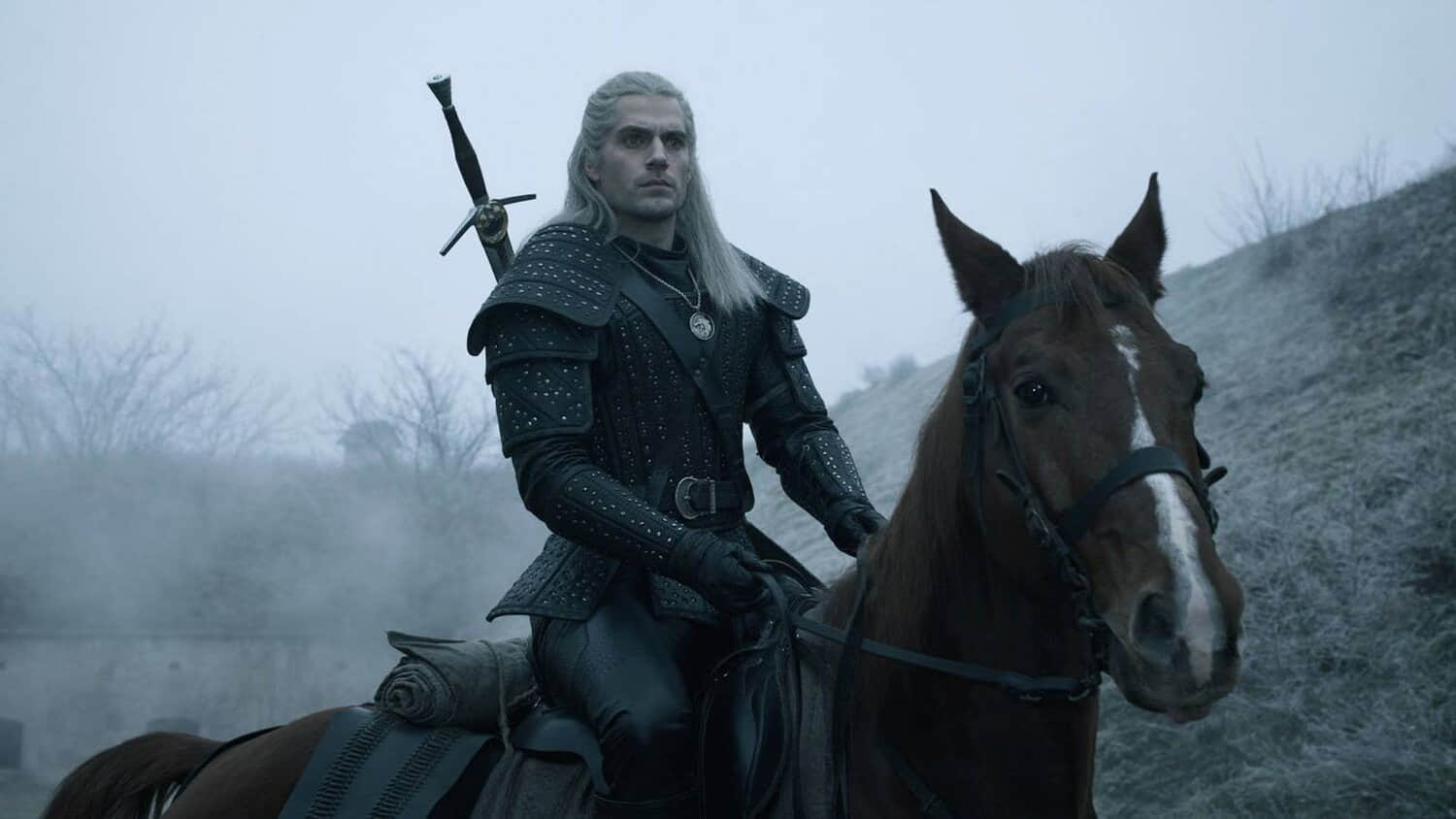 henry-cavill-as-geralt-on-horseback-in-the-witcher.jpeg