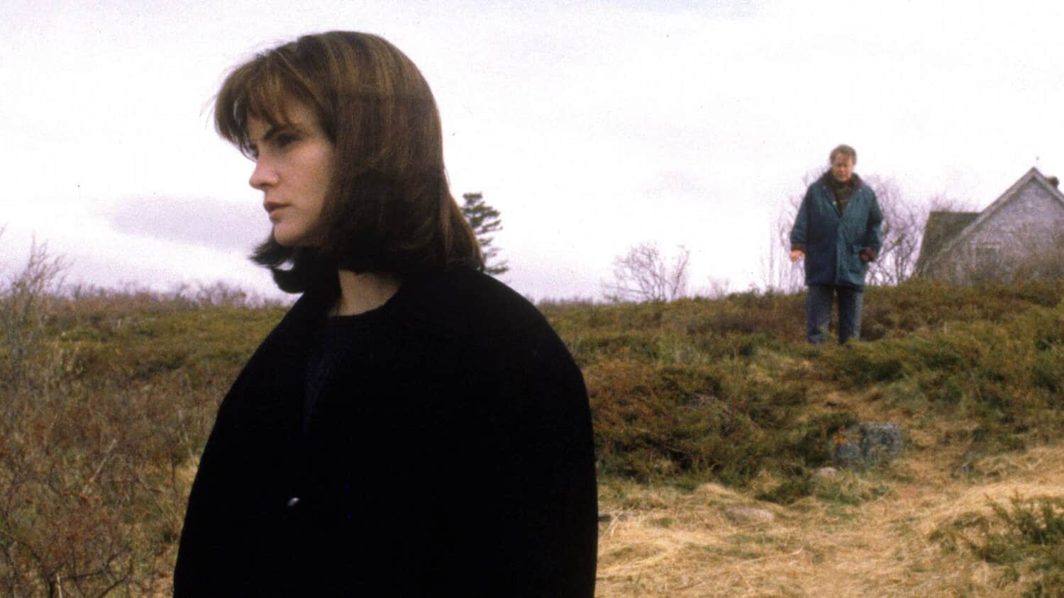 jennifer-jason-leigh-in-dolores-claiborne-1995.jpeg