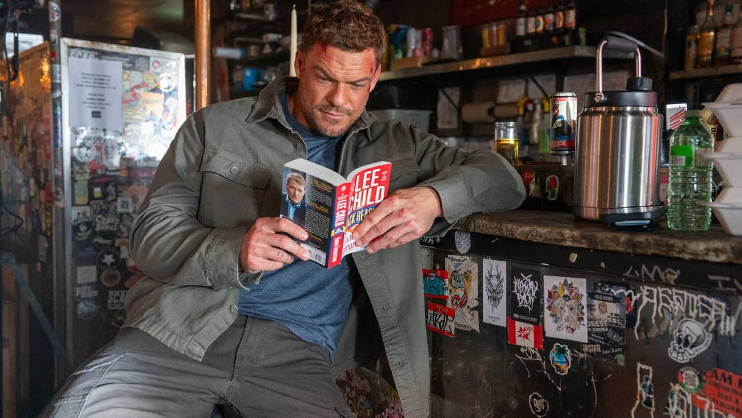 alan-ritchson-as-jack-reacher-in-season-4-of-reacher.jpeg