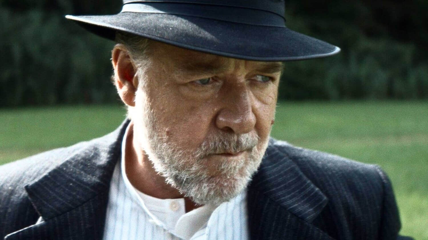 russell-crowe-in-the-weight.jpeg