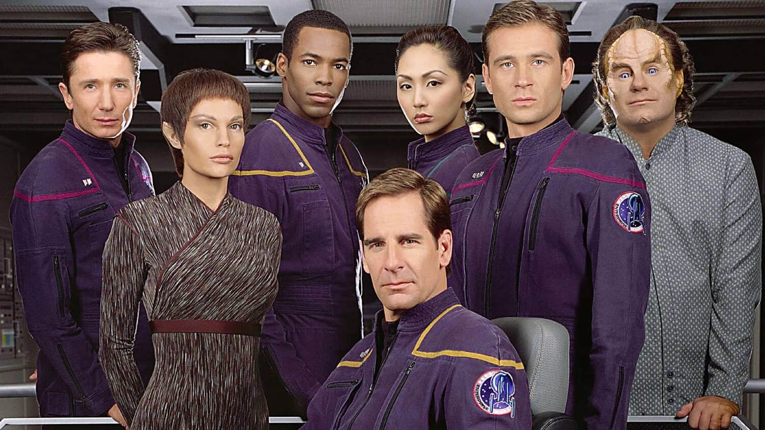 star-trek-enterprise-season-1-crew.jpeg