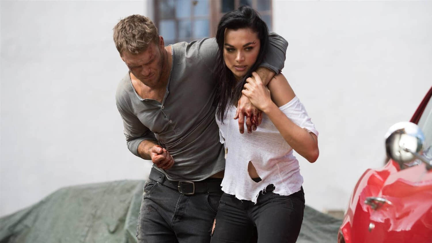 alan-ritchson-and-christina-ochoa-in-blood-drive.jpeg
