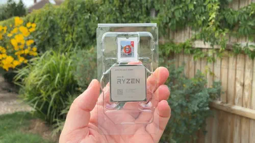 assets/Ryzen-5-5500F-scaled.jpeg