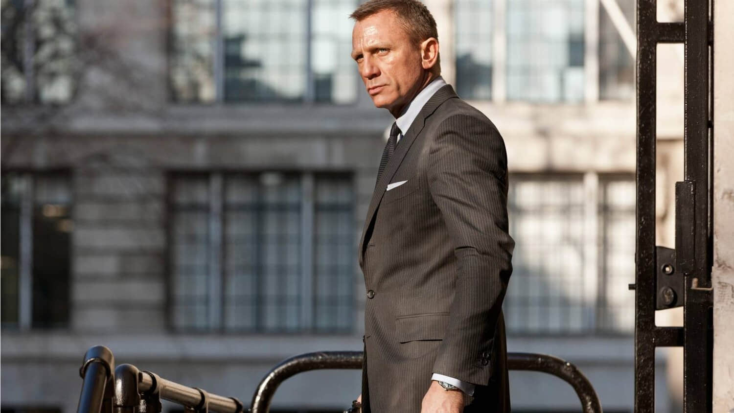 daniel-craig-as-james-bond-in-skyfall.jpeg