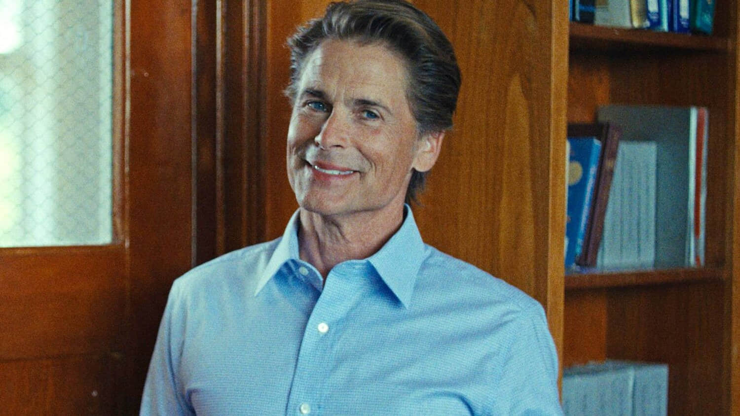 rob-lowe-smiling-in-the-musical-2026.jpeg