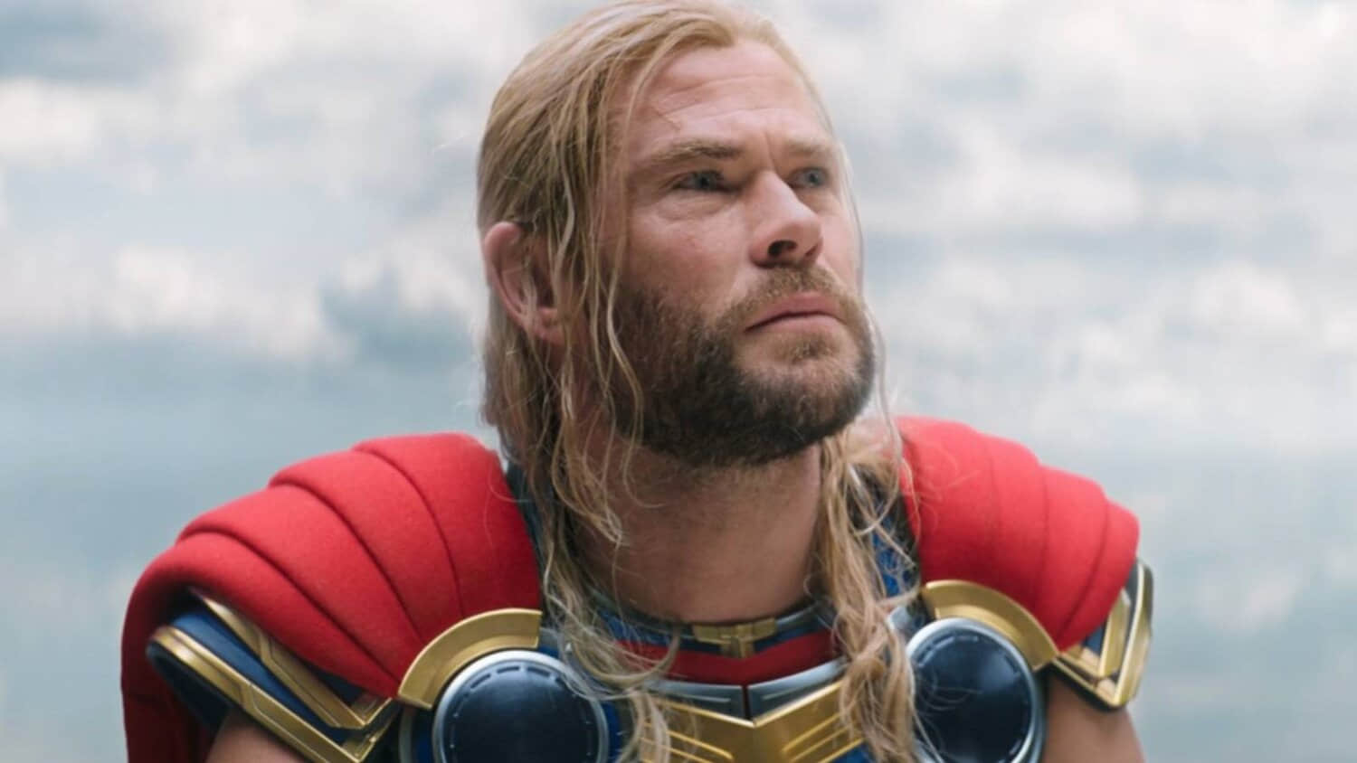 thor-crying-after-watching-jane-die-in-thor-love-and-thunder.jpeg