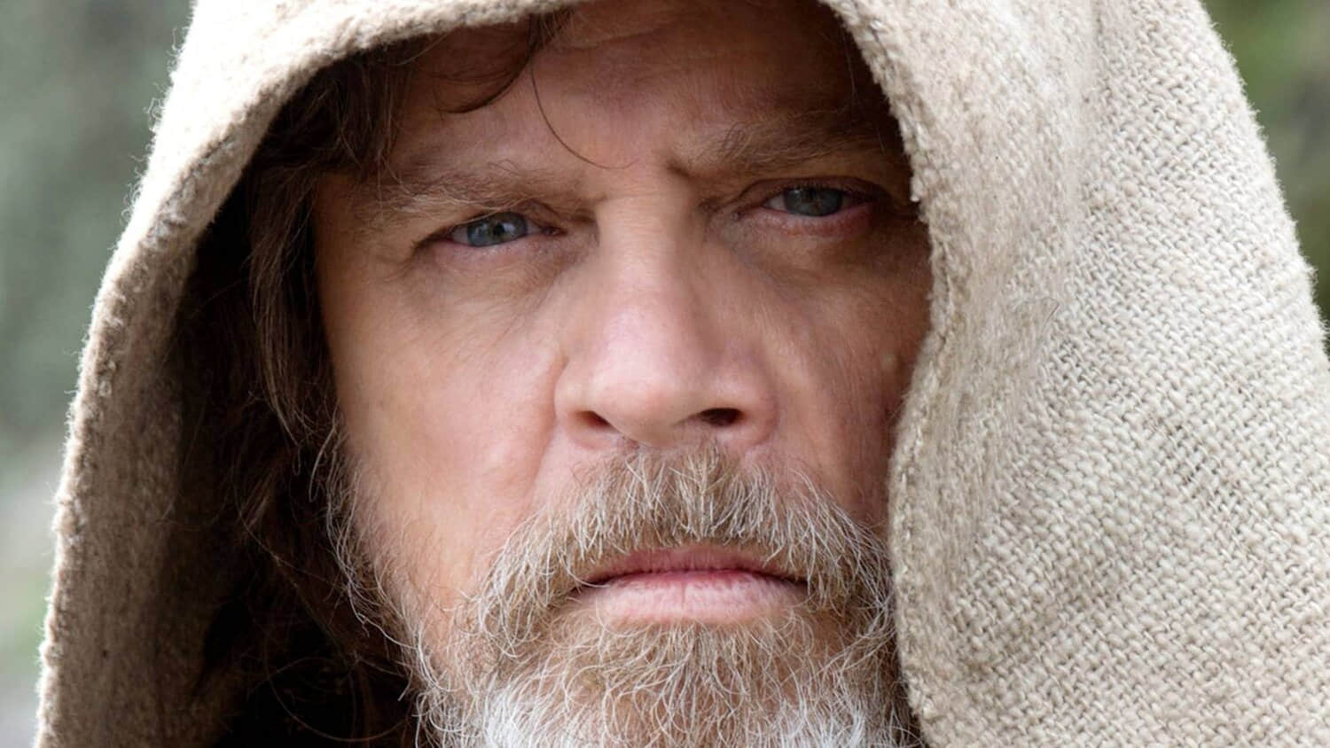 jedi-master-luke-skywalker-in-star-wars-movie.jpeg
