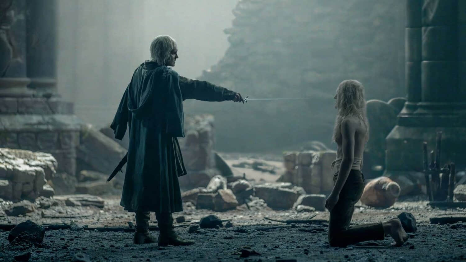 aegon-pointing-a-sword-at-aemond-in-house-of-the-dragon-season-3-episode-8.jpeg