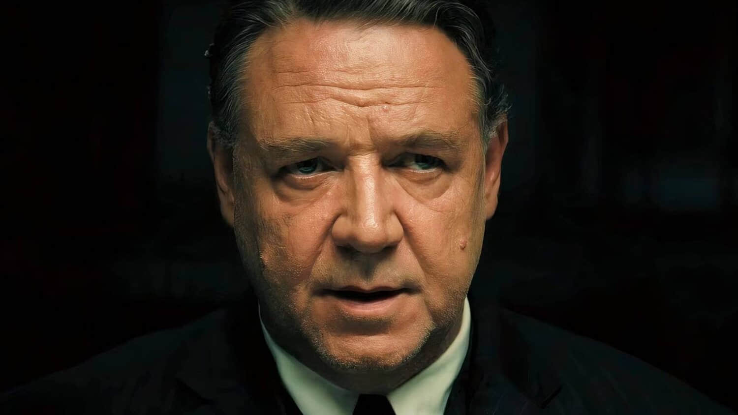 russell-crowe-looking-angry-at-jacob-tremblay-in-unabomber.jpeg