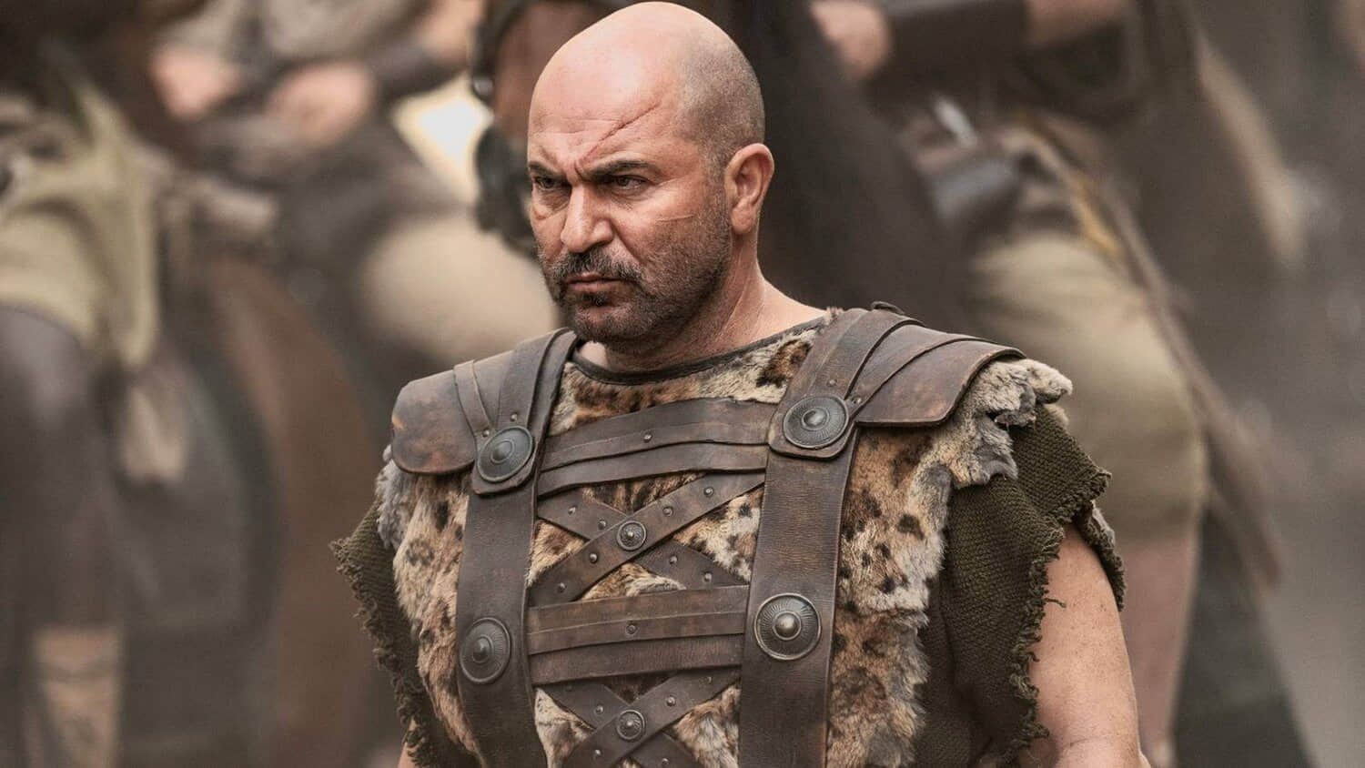 lior-raz-as-a-warrior-in-gladiator-2.jpeg