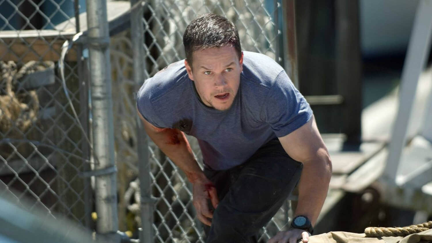 forget-jack-reacher-mark-wahlbergs-r-rated-action-thriller-soars.jpeg