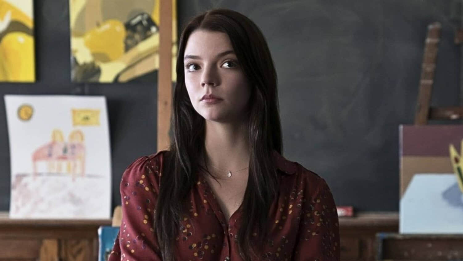 anya-taylor-joy-in-glass.jpeg