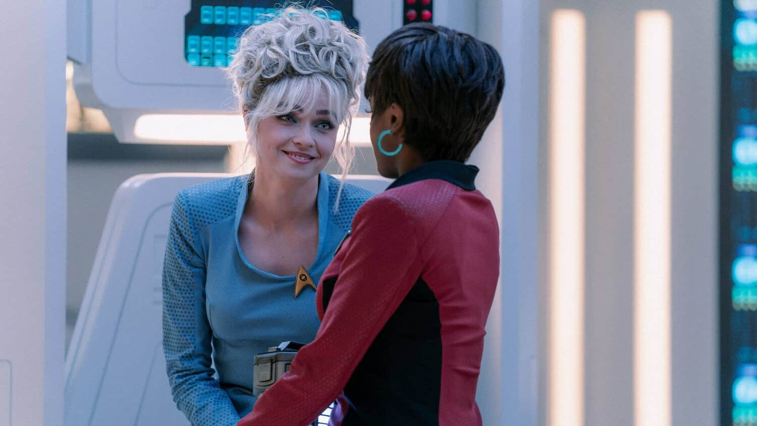 strangenewworlds-crossover-deepspacenine-teases-sisko-kirk-teamup.jpeg