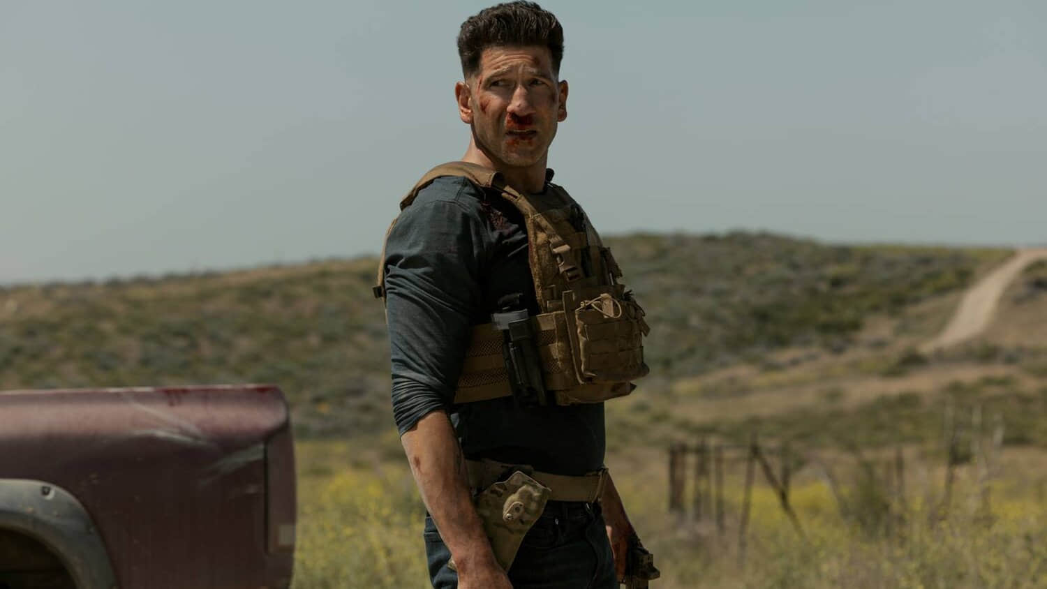 jon-bernthal-as-braxton-bloodied-up-in-the-accountant-2.jpeg