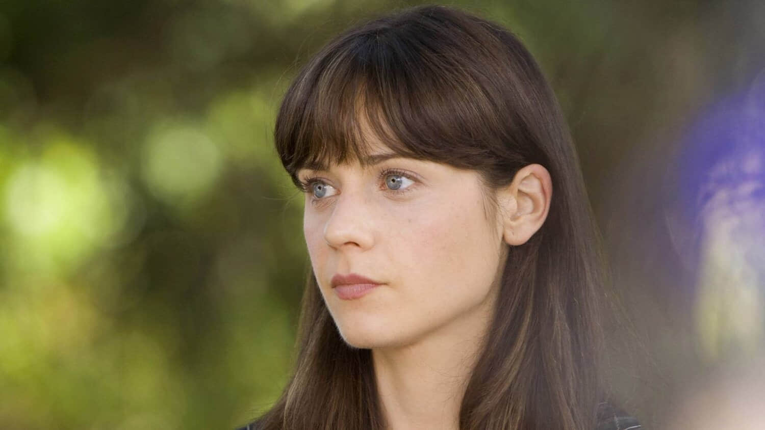 zooey-deschanel-looking-off-to-the-side-in-the-happening.jpeg