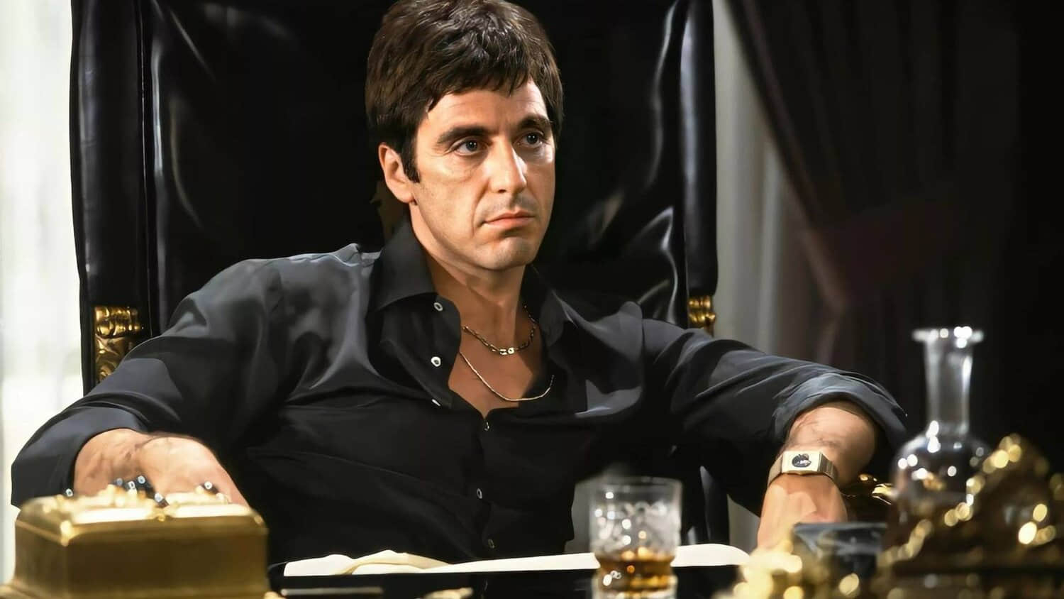 al-pacino-as-tony-montana-in-scarface.jpeg