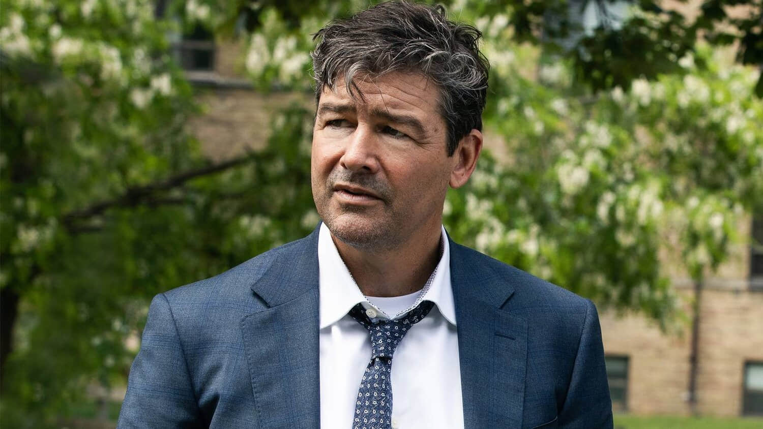 kyle-chandler-in-mayor-of-kingstown.jpeg