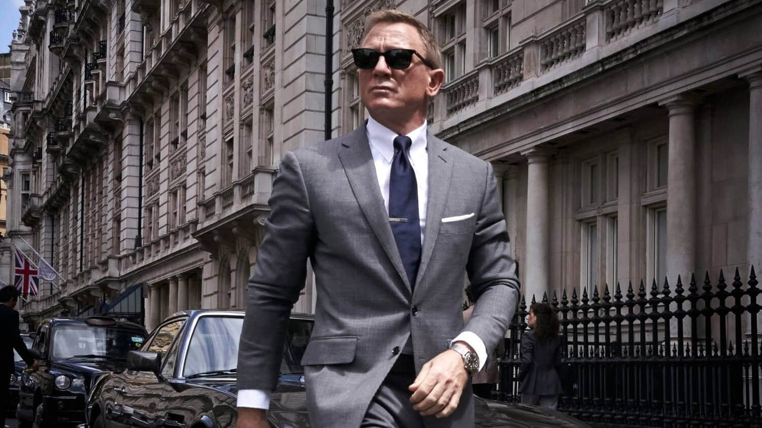 daniel-craig-as-james-bond-007.jpeg
